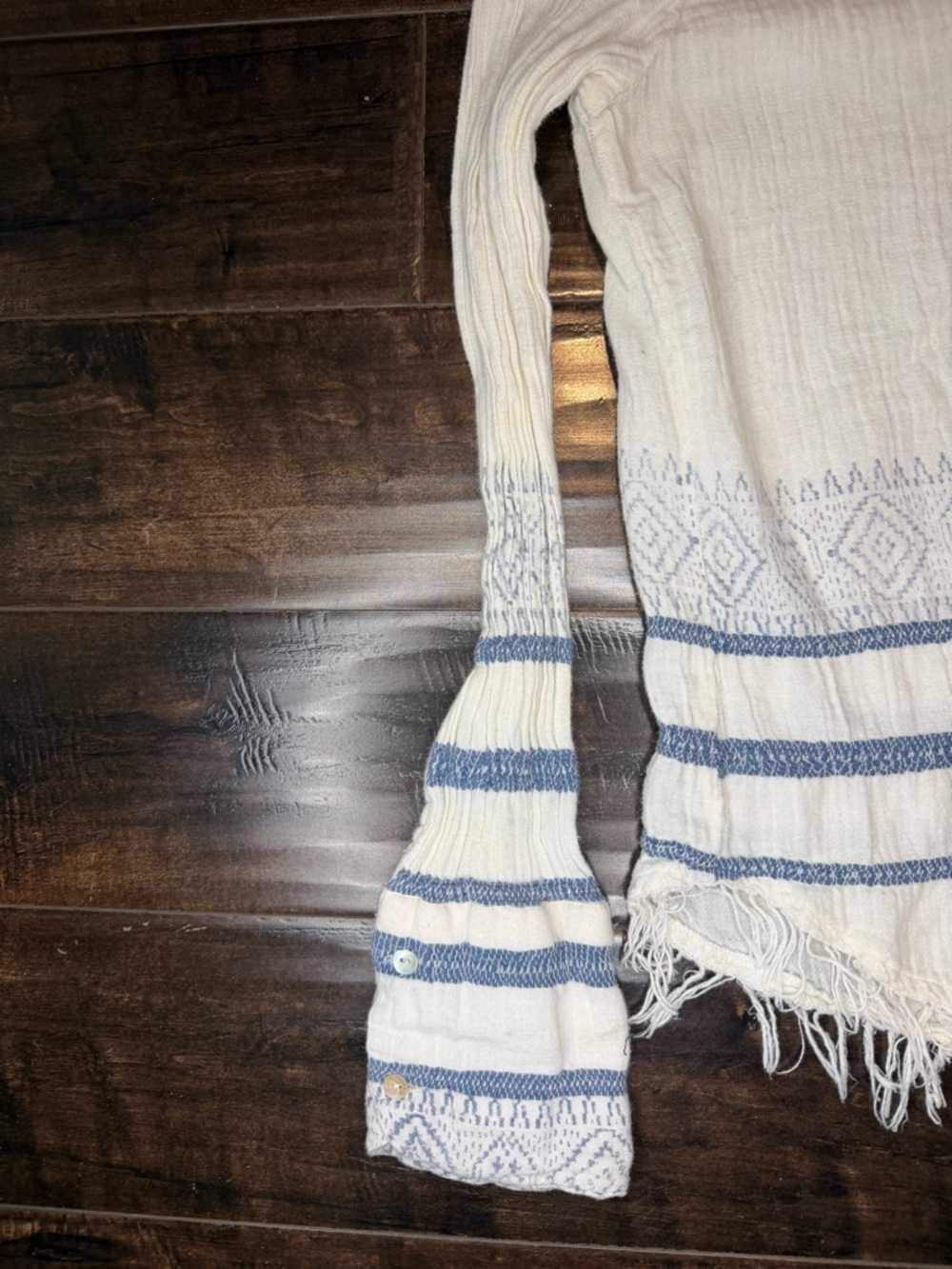 MADE 100% Cotton Embroidered Fringe Hem Shirt - Size Large - Picture 7 of 15